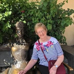 Meet your Posher, Sharon